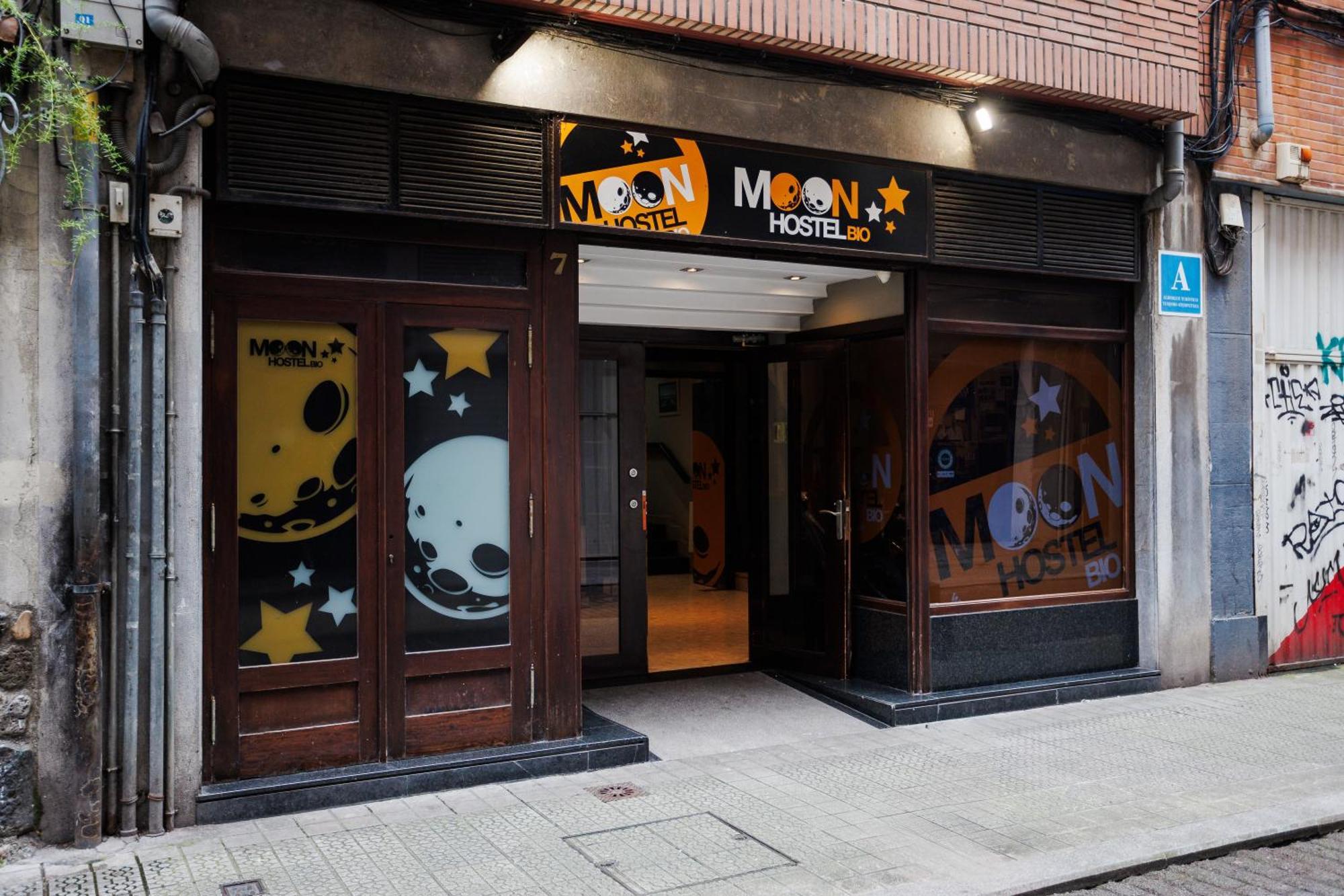 Moon Hostel Bio Bilbau Exterior foto